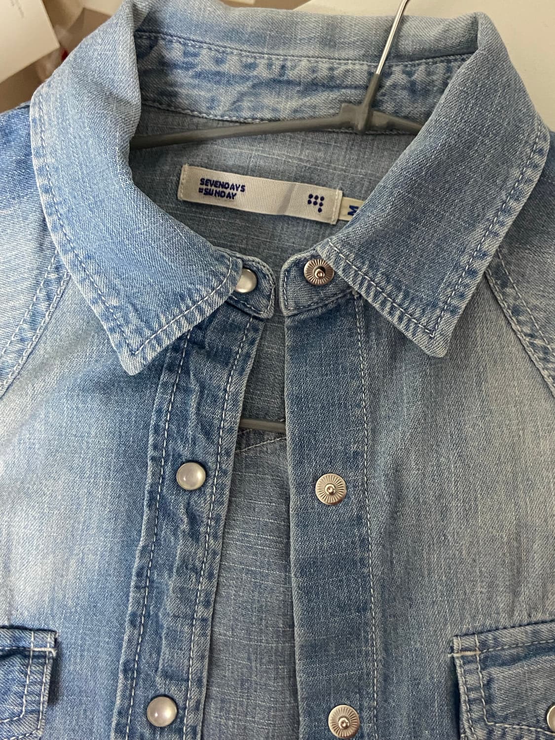 빈티지 무드 데님 셔츠 상품이미지1