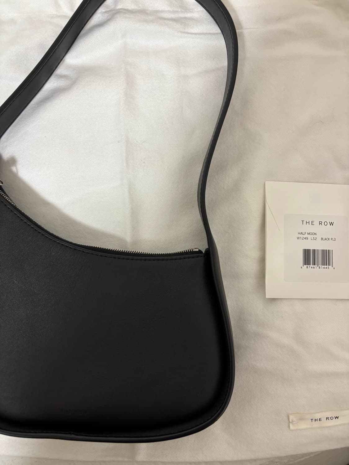 The row 더로우 하프문 하프문백 블랙 상품이미지1