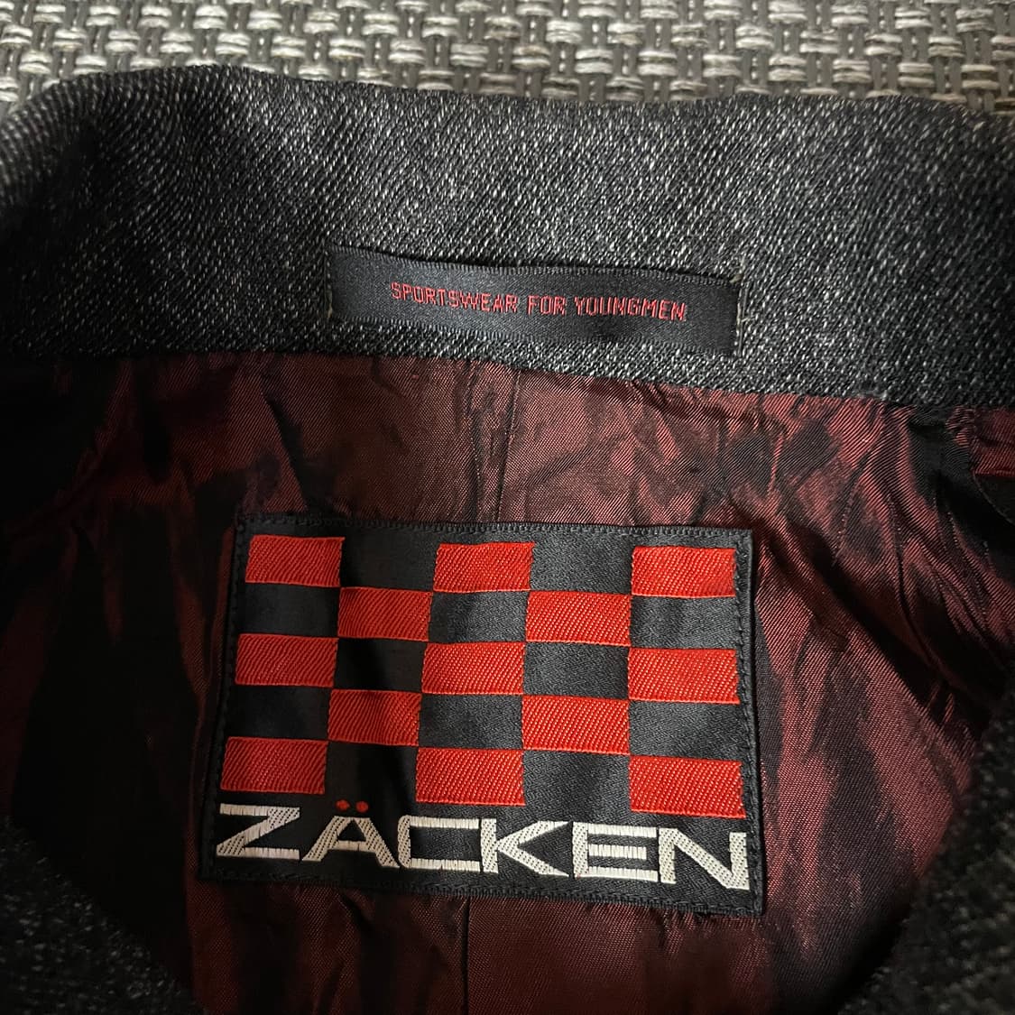 자켄 딥그레이 히든버튼 폴리 코트 상품이미지4