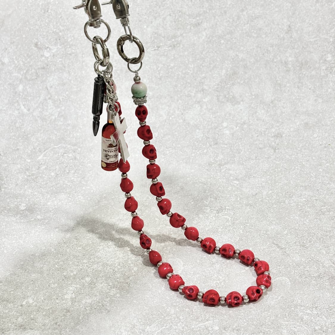 Oribell 레드 스컬 해골 크로스 위스키 팬던트 체인 상품이미지2