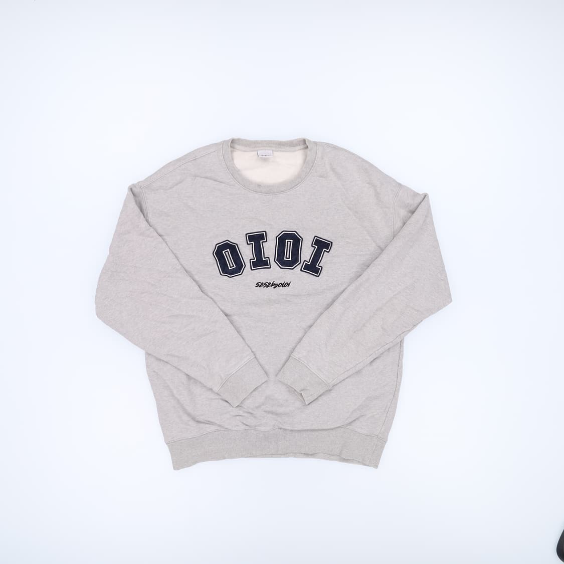 [L] 오아이오아이 OIOI 라운드 맨투맨 1222J 상품이미지2