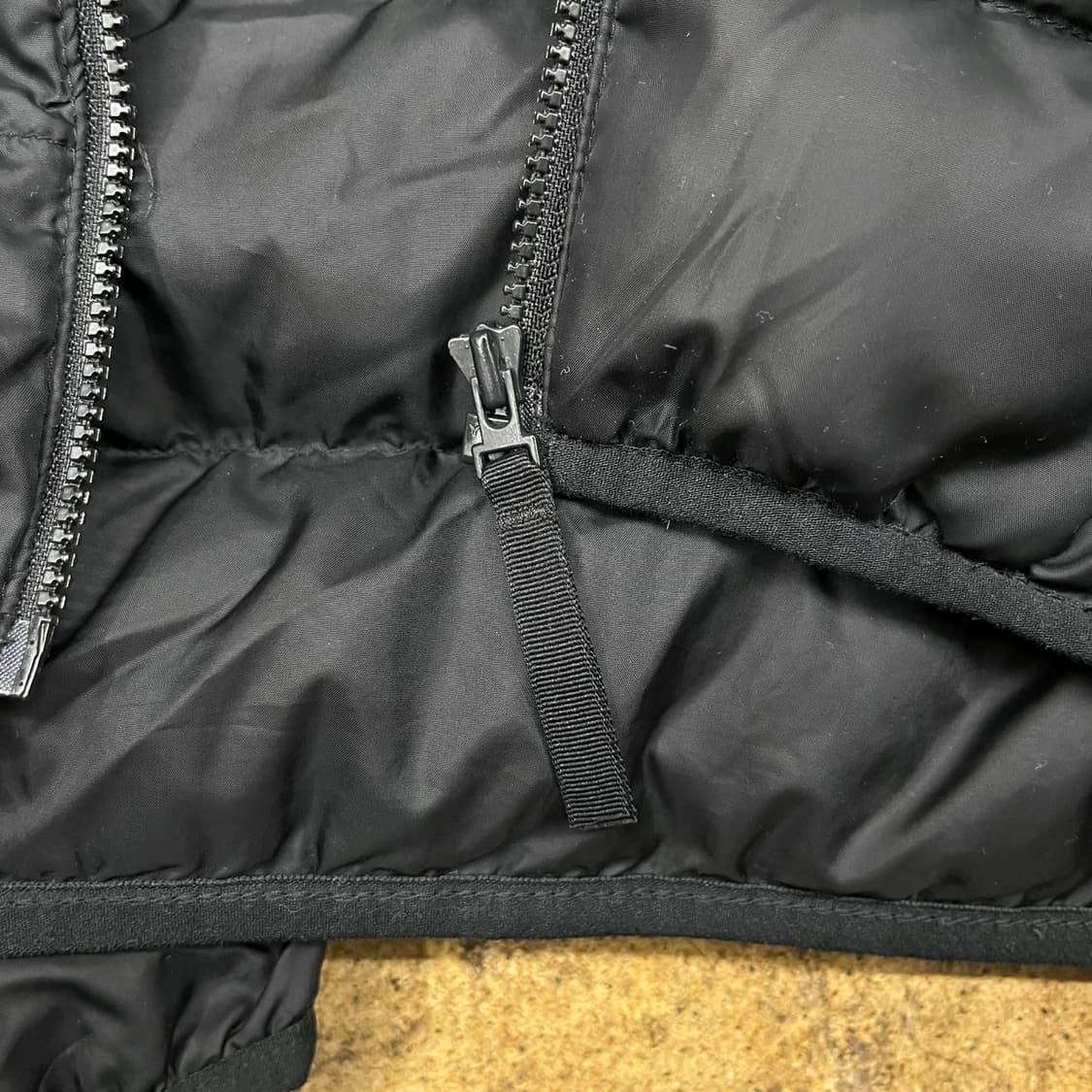 아디다스 블랙 경량 패딩  상품이미지7