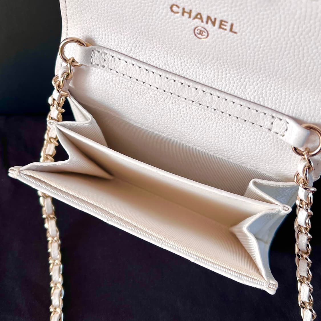 [S급/정품] 샤넬 클래식 체인 미니 지갑 크로스백 가방 화이트 골드메탈 상품이미지6