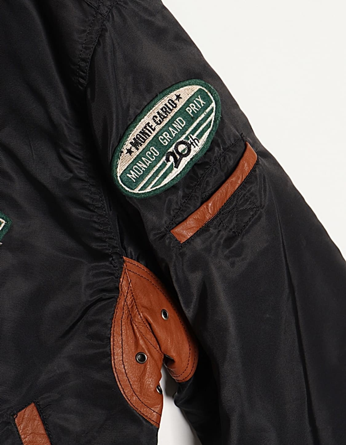 8~90's FREE ACTION Bomber Jacket 상품이미지3