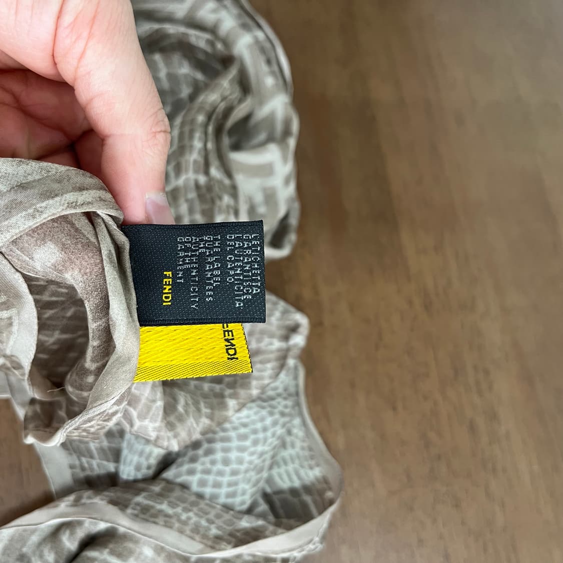 펜디 실크 스카프 OS 상품이미지7