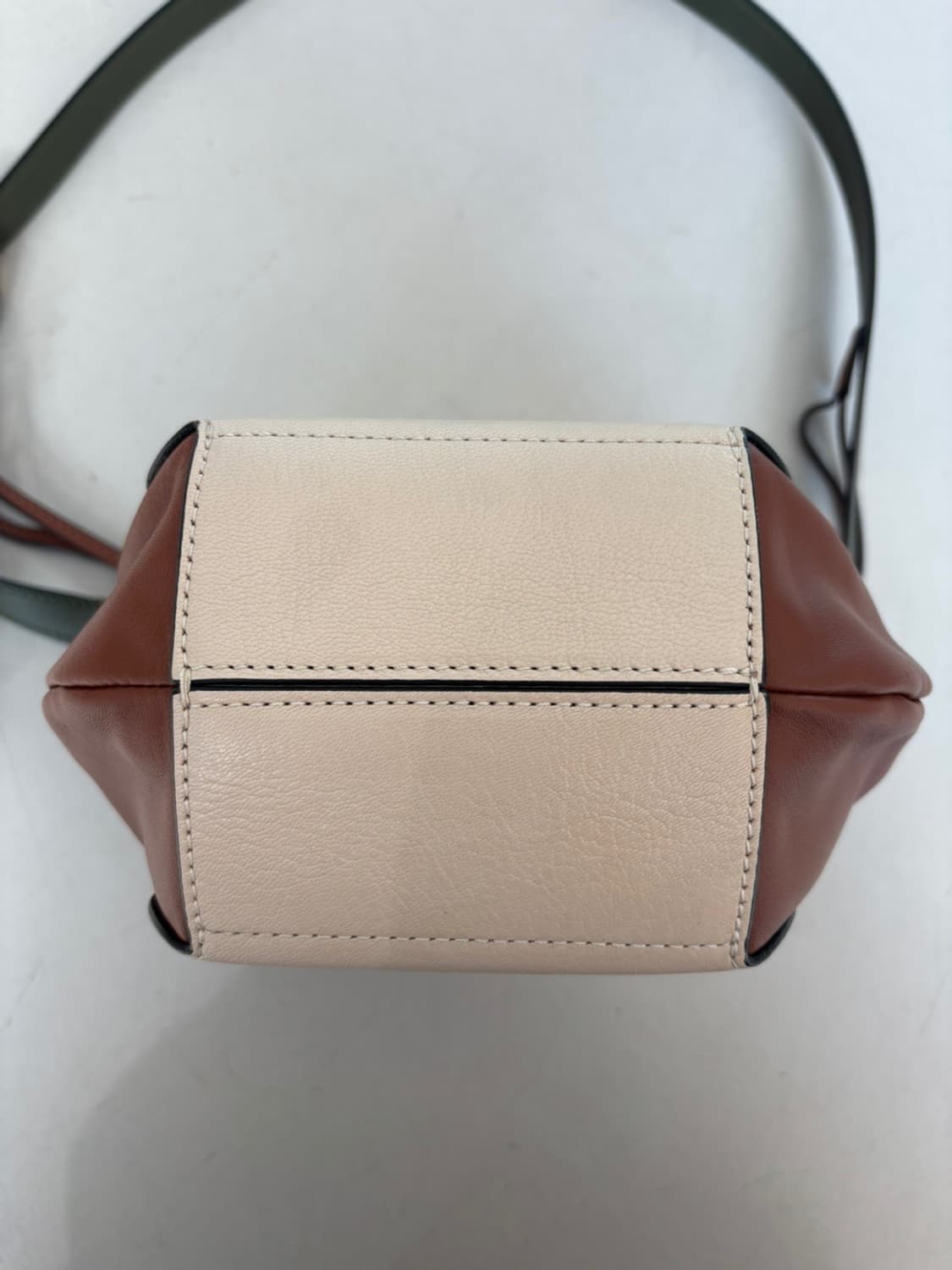 Marni Gusset Bucket Bag 상품이미지3