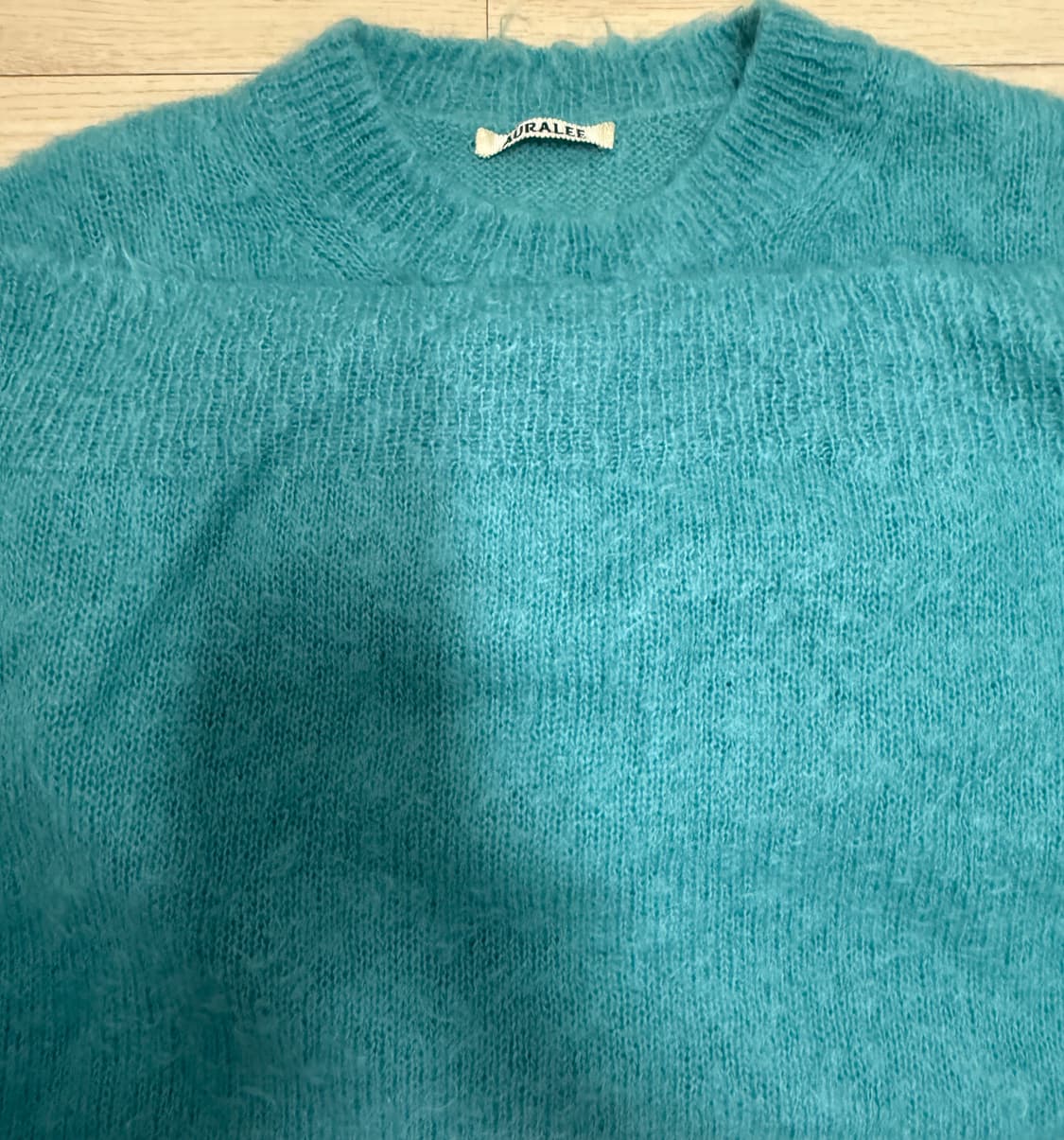 오라리(Auralee) 모헤어 니트 사이즈 4 팝니다. 상품이미지2