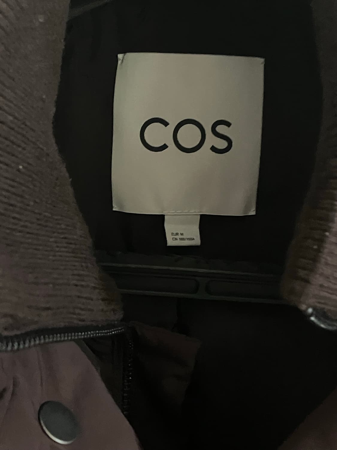 [COS] 패디드 퍼널 넥 자켓 M 버건디(보르도) 상품이미지4