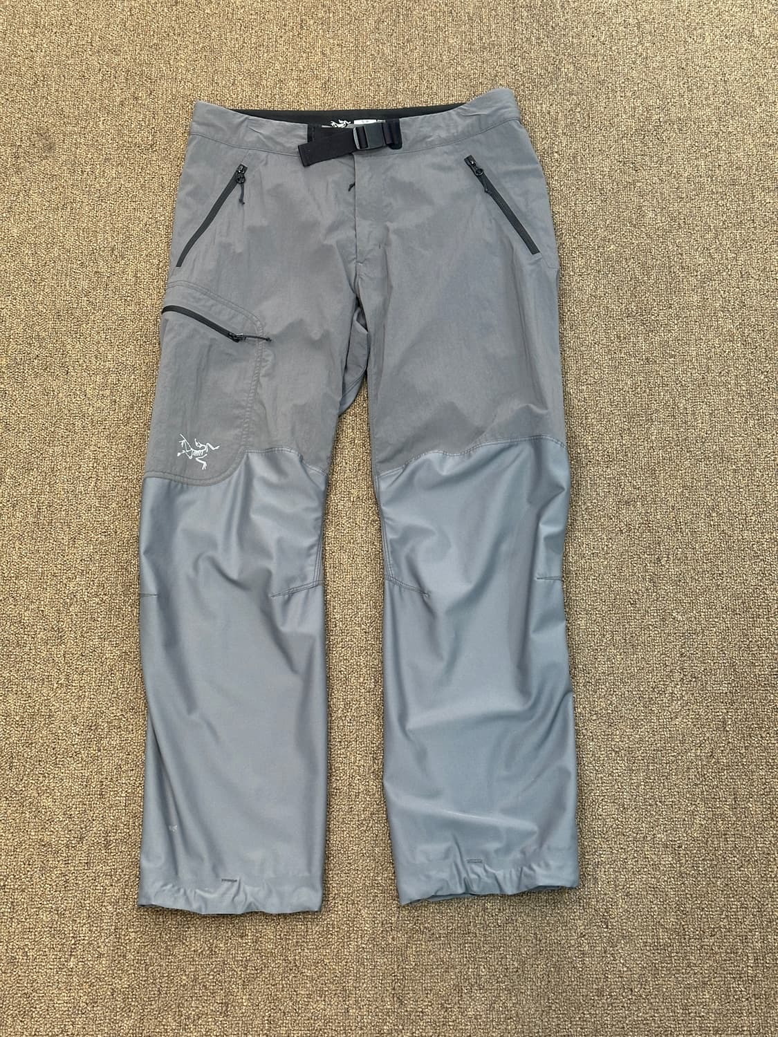 아크테릭스 그레이 테크니컬 나일론 감마 트랙팬츠 상품이미지1