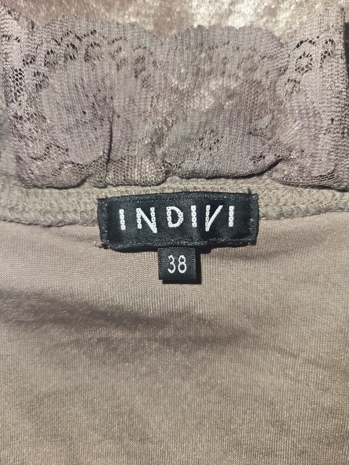 indivi 카키브라운 레이스 벨벳 오네갸루 블라우스 상품이미지3