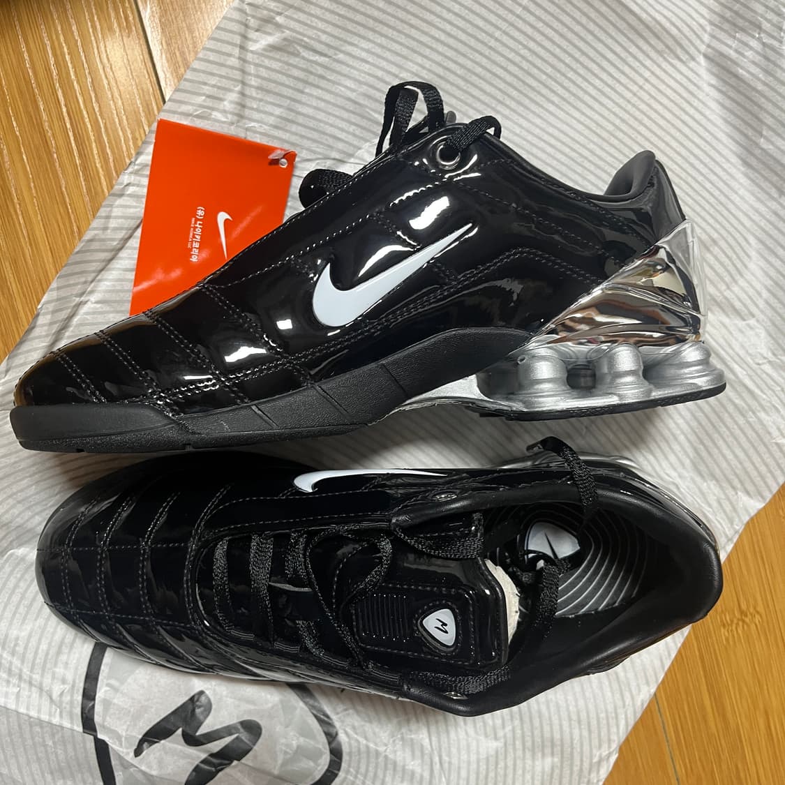 나이키 토탈 90 마하암스테르담 샥스 245 새상품 상품이미지3