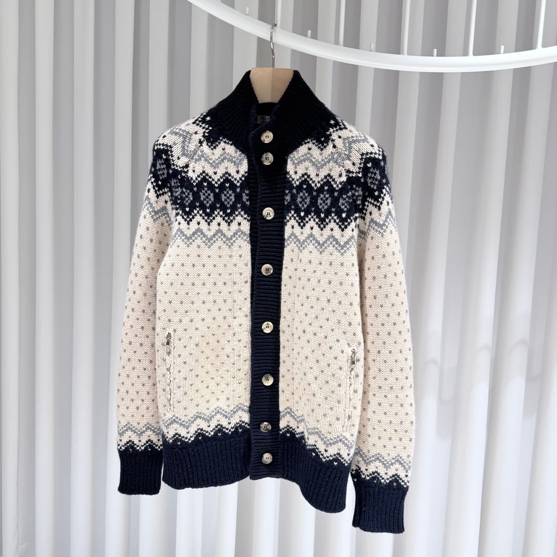 48 / 브루넬로 쿠치넬리 노르딕 캐시미어 집업 상품이미지2