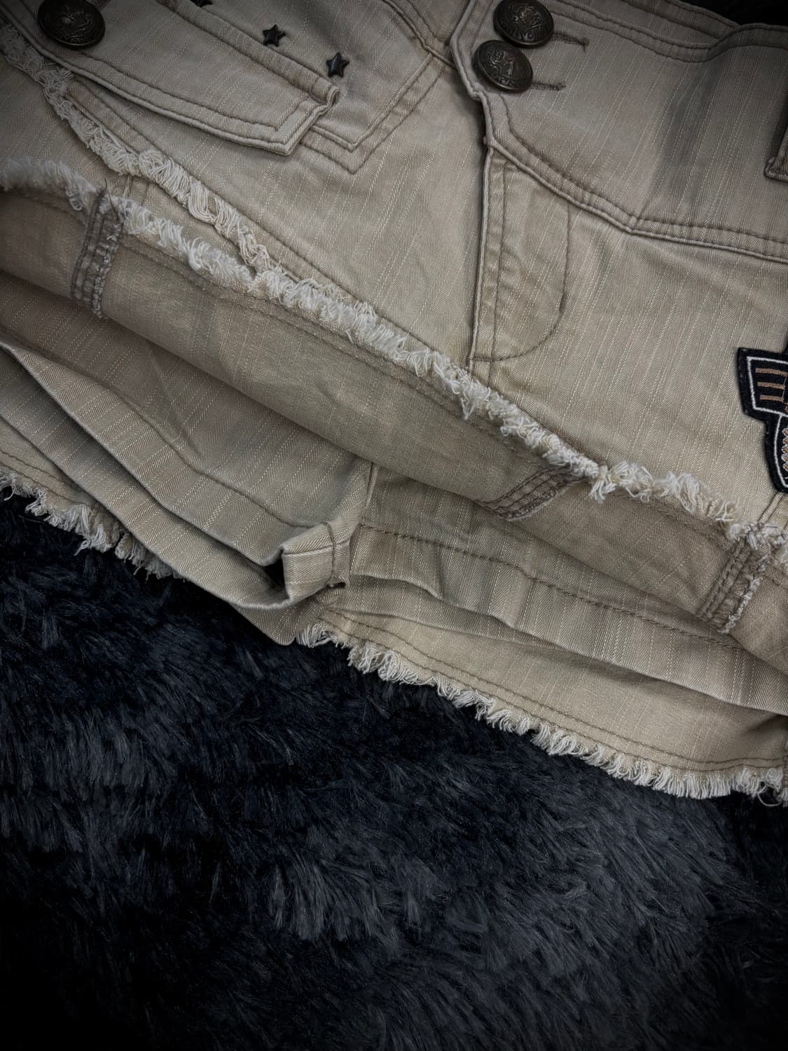 Cecil McBee 베이지 카고 레터링 자수 숏스커트팬츠 상품이미지5