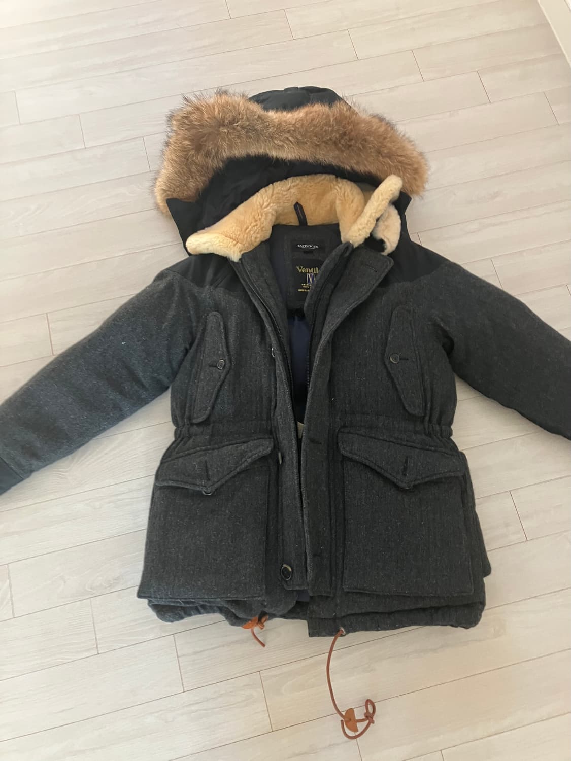 Eastlogue Ventile 이스트로그 헤비 다운. 상품이미지2