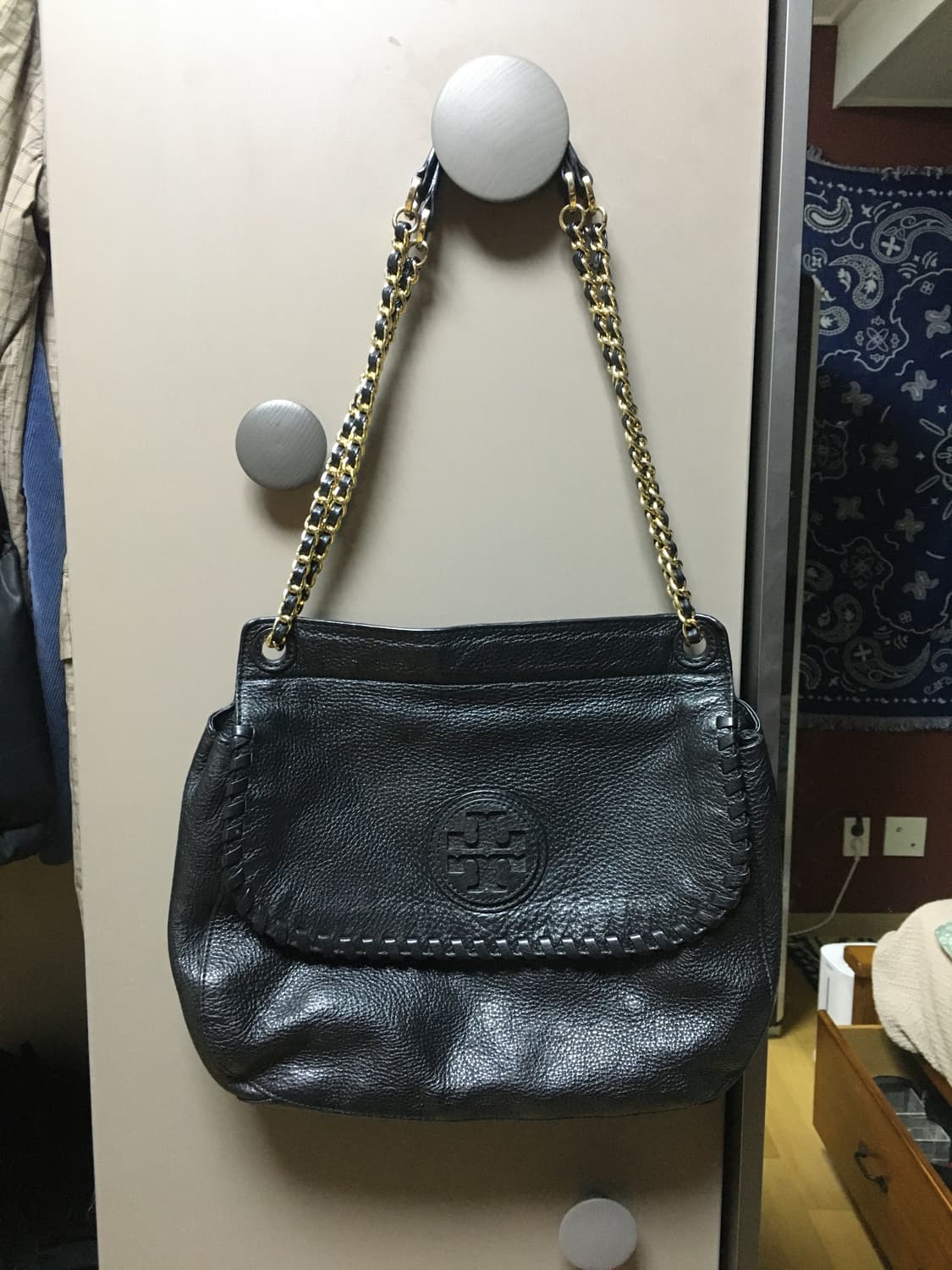 토리버치 레더 체인 숄더백 상품이미지1