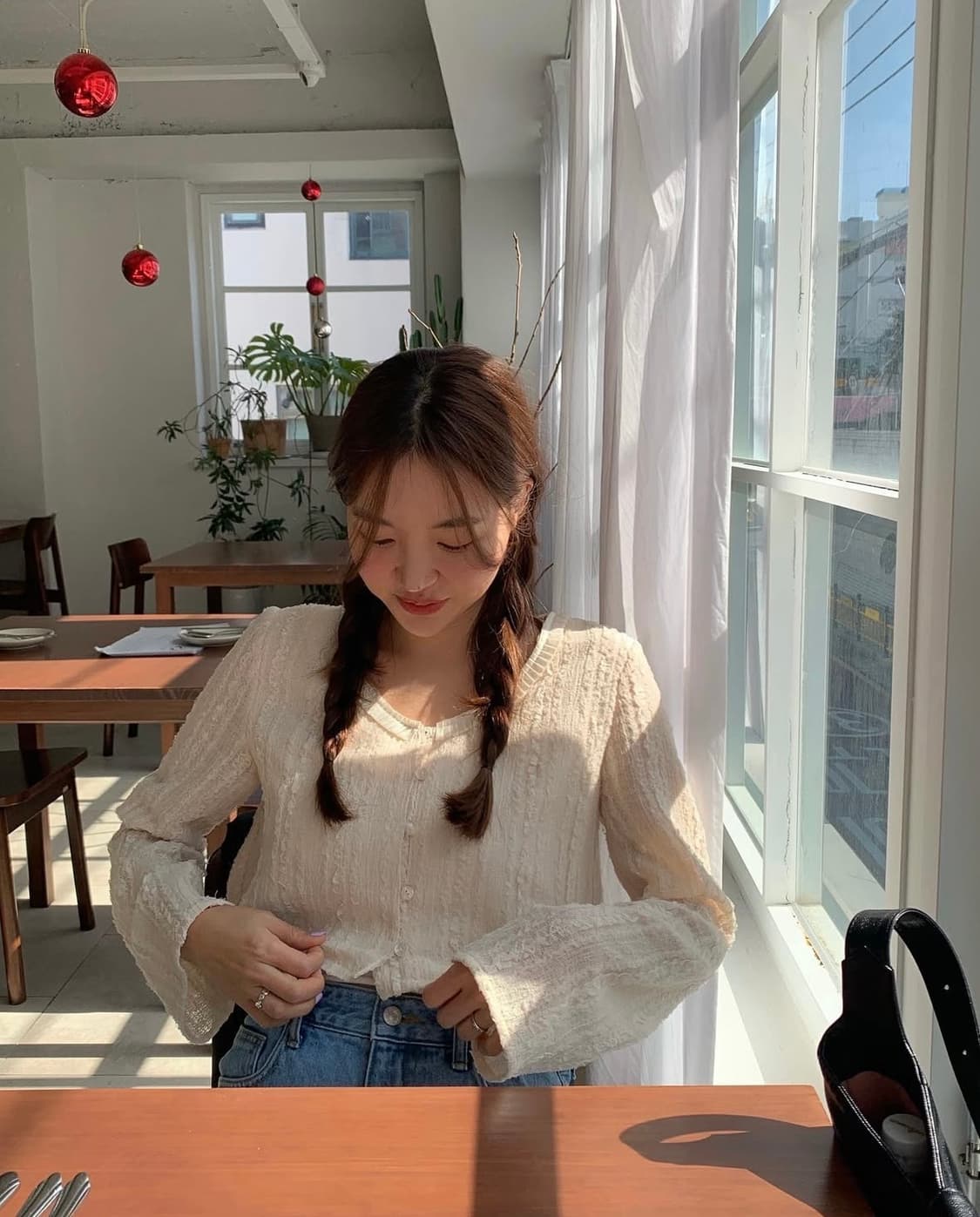 T/T Tape lace blouse 상품이미지1