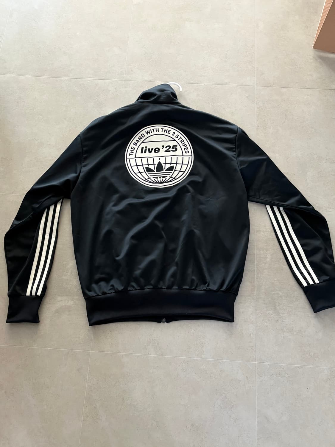 (교환)오아시스 아디다스 트랙탑 kr s-> kr m or us s 상품이미지2