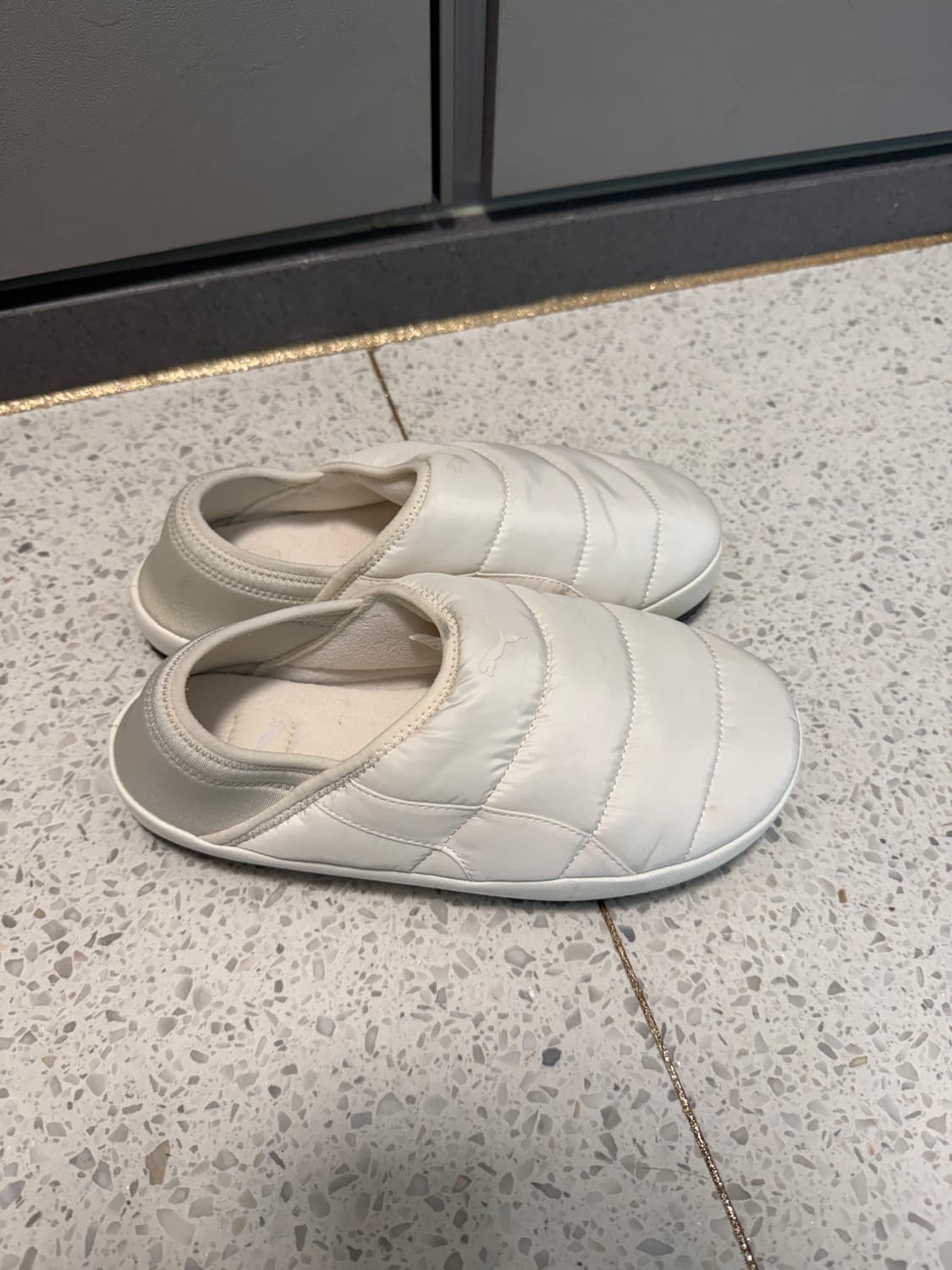 푸마 패딩 슬리퍼(방한화) 260 상품이미지3