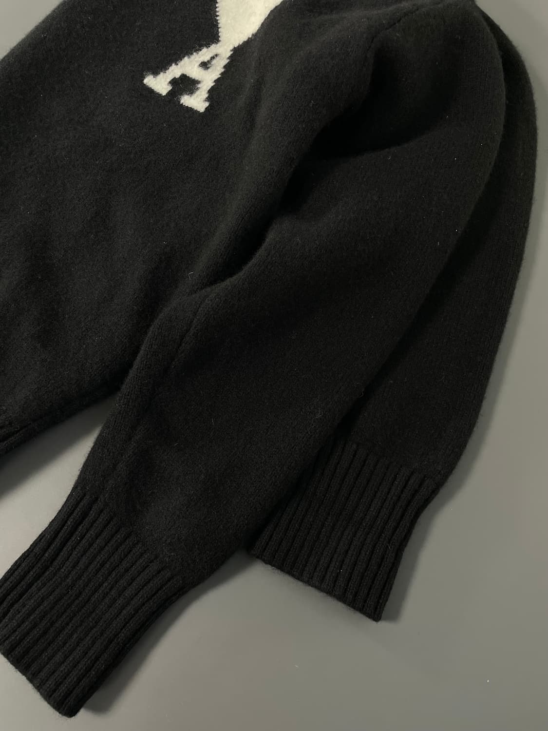 [M] AMI 아미 인타르시아 빅하트 로고 터틀넥 니트 상품이미지6