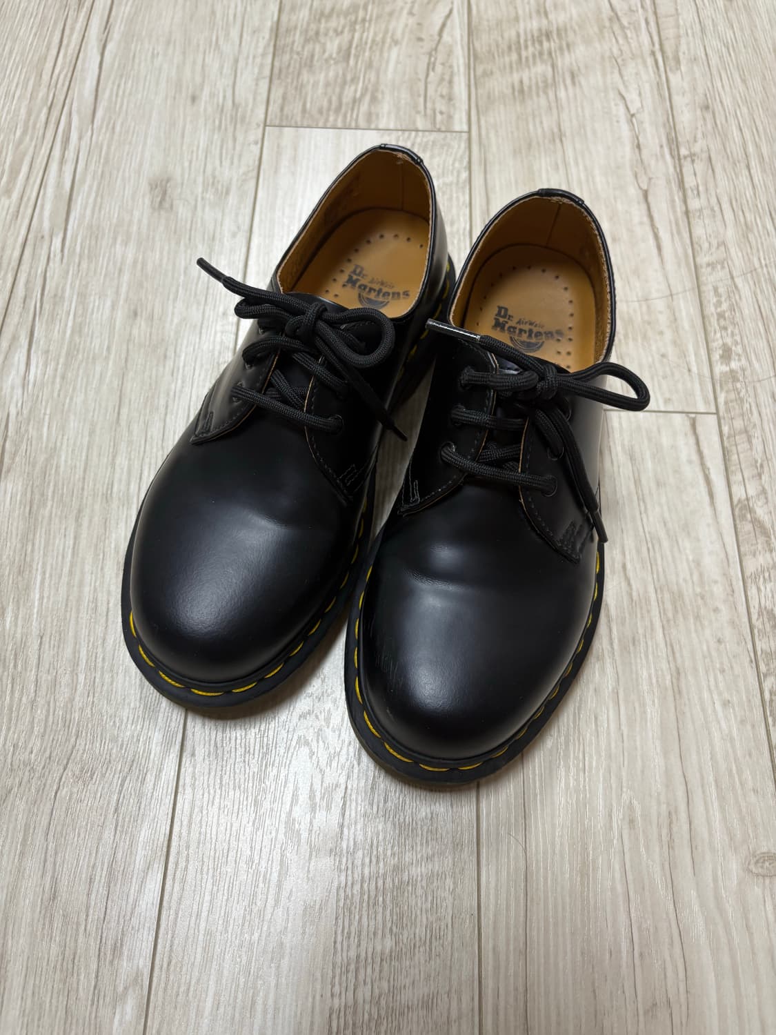 닥터마틴 1461 3홀 스무스 230 상품이미지1