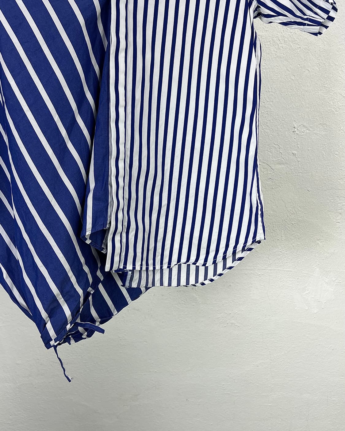 파세타즘 18ss 스트라이프 코튼 비대칭 포플린 셔츠 상품이미지5