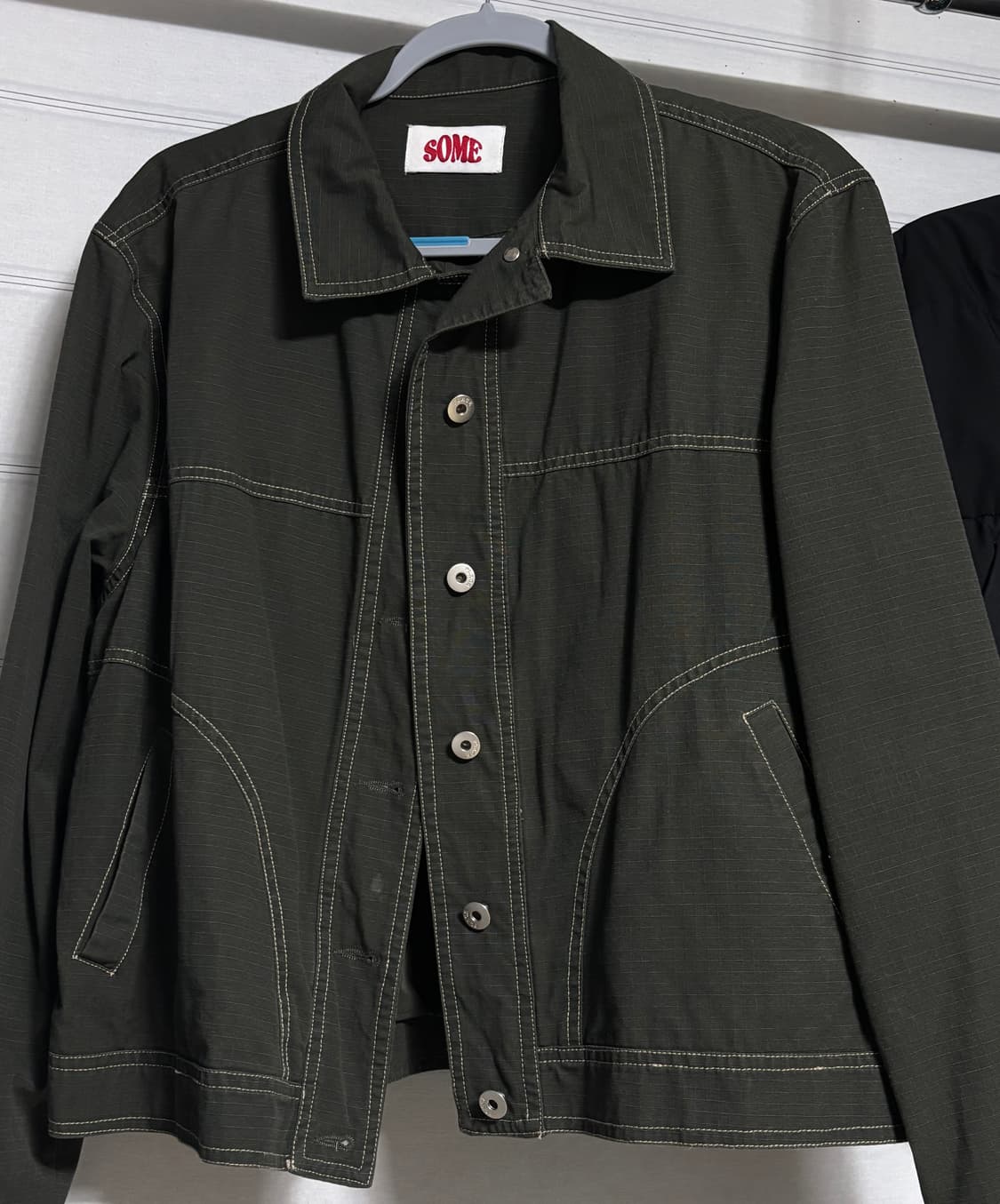 썸플레이스 스티치 코튼 데님 트러커 자켓(카키) 상품이미지3