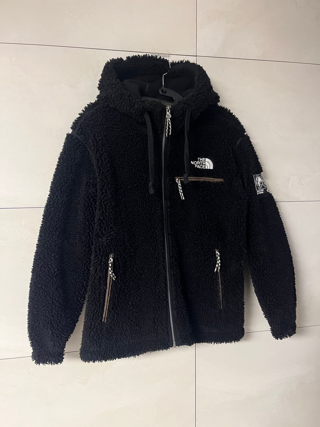 [시착 5회 미만] 노스페이스 뽀글이 후리스 후드 블랙 [XS] 상품이미지2