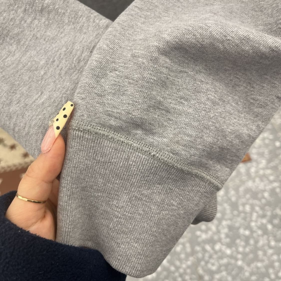 아크네스튜디오 빈티지 스트릿  키치 페이스로고 맨투맨 M C09931 상품이미지7