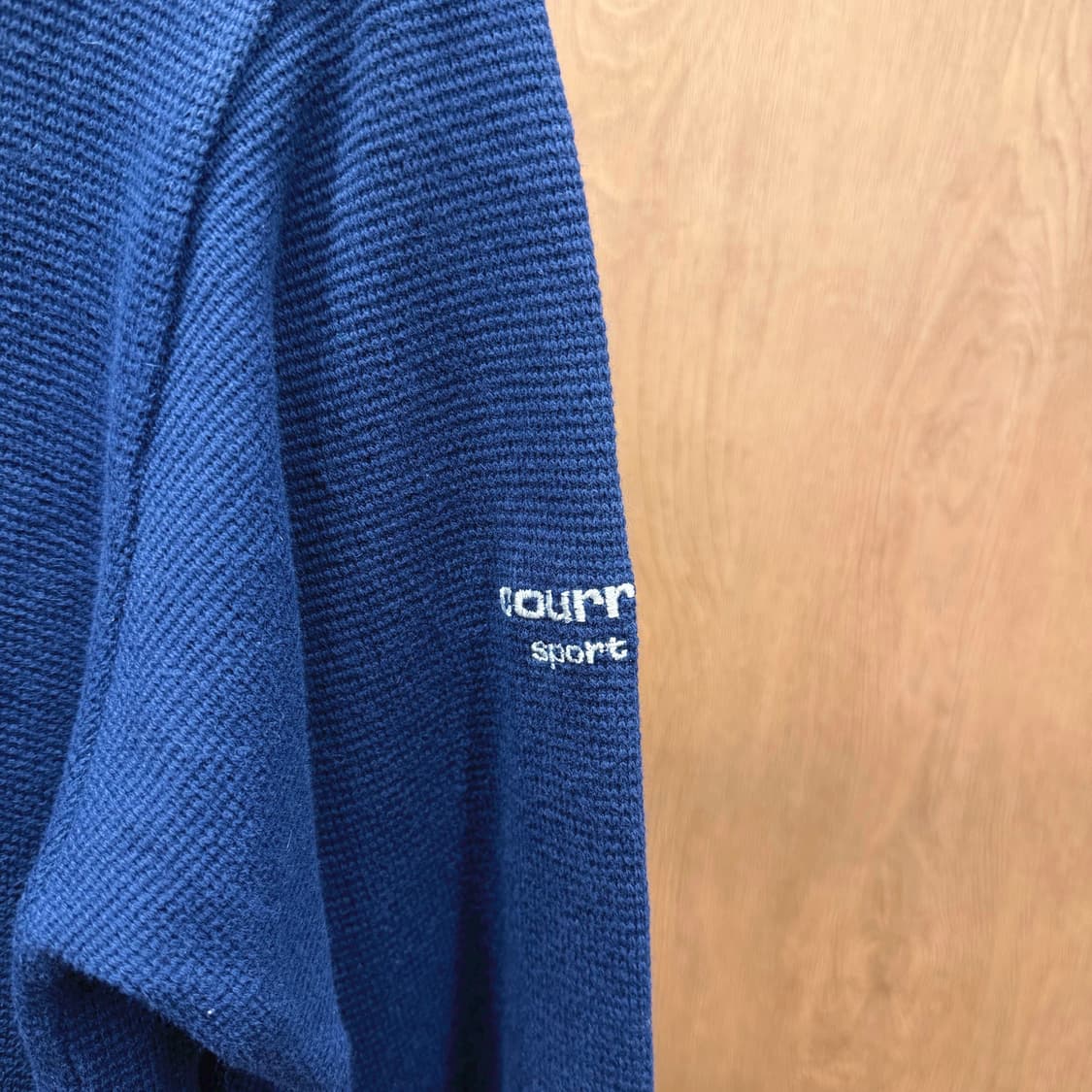 꾸레쥬 스포츠 퓨처 니트 집업 가디건 배색 카라 슬리브 로고 자수 네이비 상품이미지6