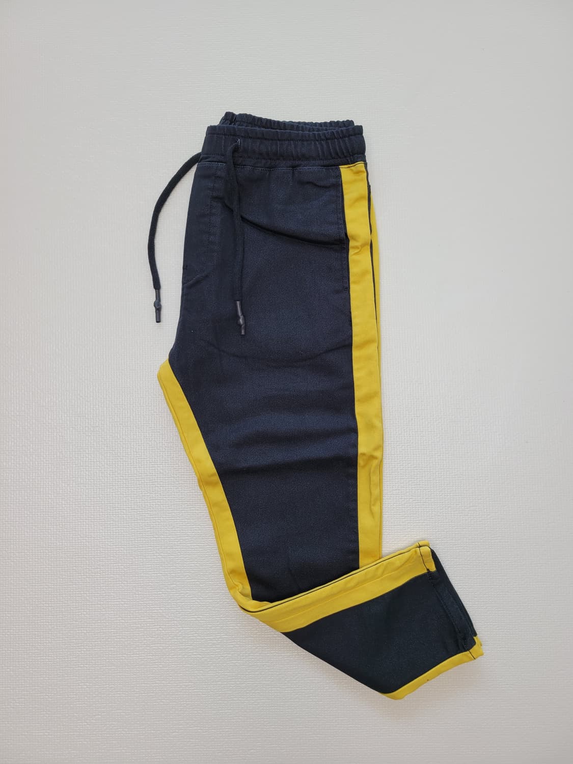 자라 ZARA 남자 사이드배색 바지 33 블랙/옐로우 상품이미지2