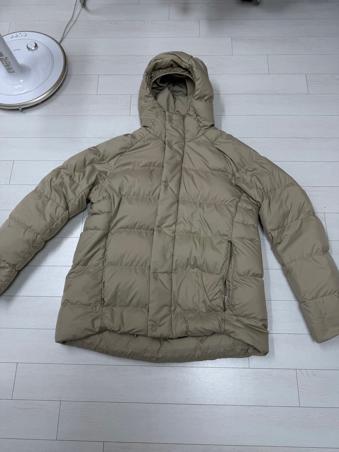 룰루레몬 패딩 M 사이즈 구스 다운   상태 괜찮습니다  8.5/10 하 상품이미지1