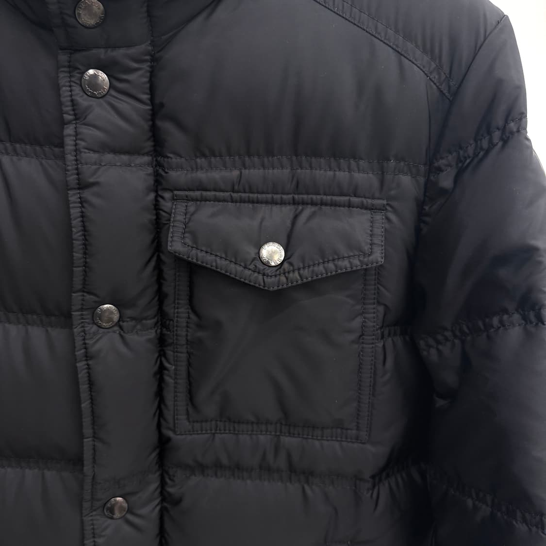 [46] 프라다 포켓 삼각로고 패딩 블랙 상품이미지3