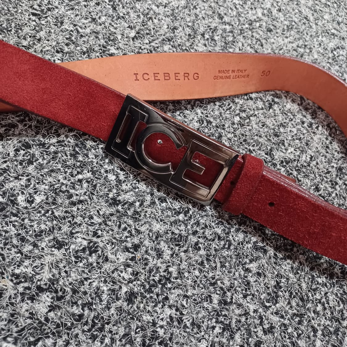 ICE 아이스버그 레드 스웨이드 로고 버클 벨트 상품이미지1