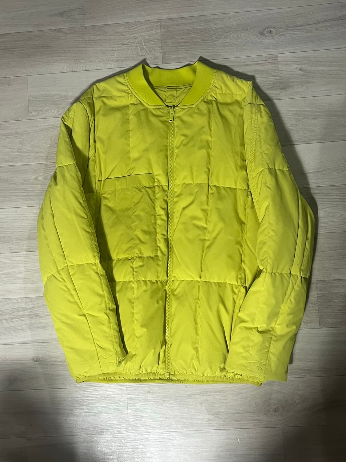 COS 리버시블 봄버 라임 상품이미지1