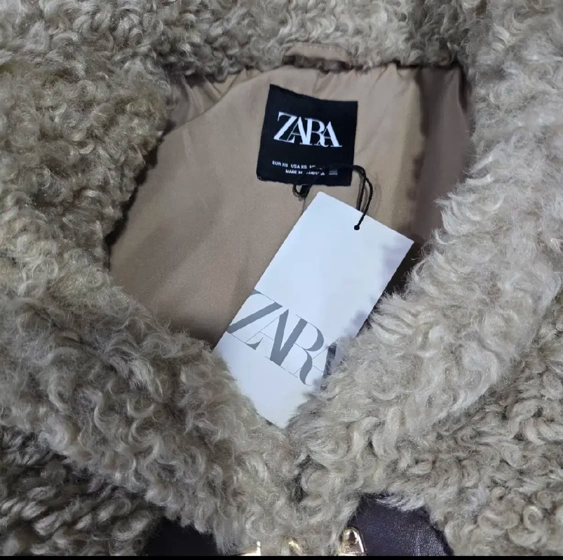 0712 [자라] 숏 퍼 토글 버튼 뽀글이 자켓 xs 상품이미지5