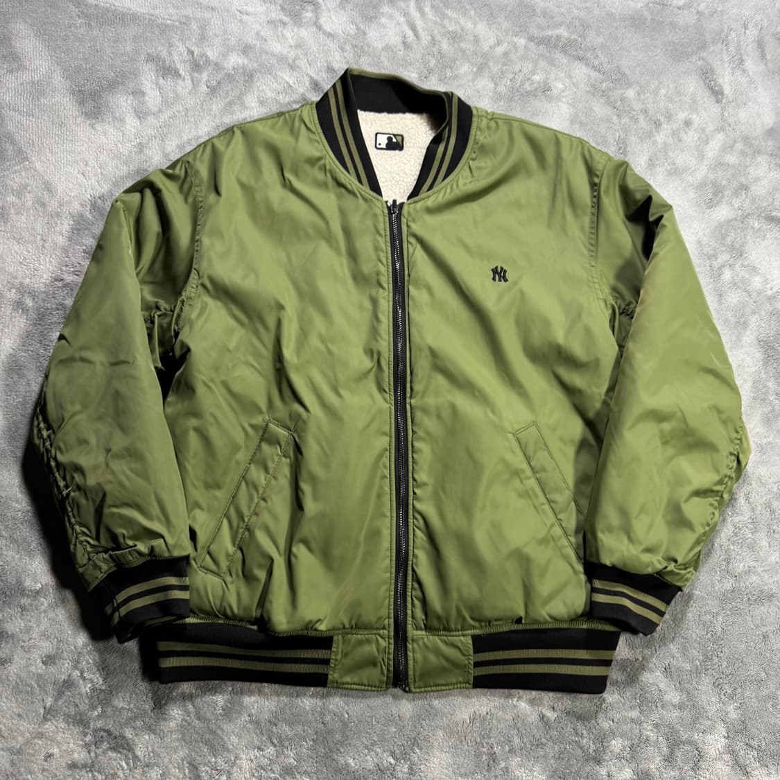 MLB 뉴욕양키즈 양면 봄버자켓 상품이미지1