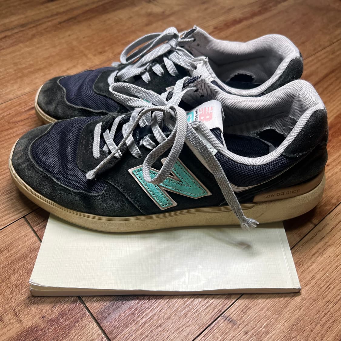 [네고가능]뉴발란스 574 운동화 270mm 상품이미지1