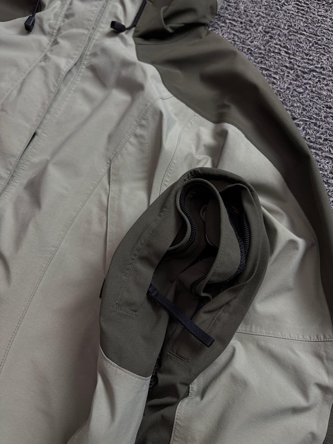 마운틴하드웨어 고어텍스 USA og 배색 마운틴 자켓 카키 1893 상품이미지5