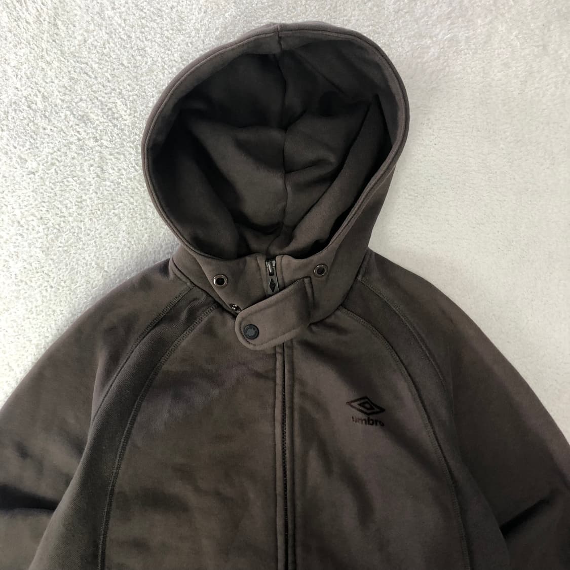 엄브로 후드집업 상품이미지4