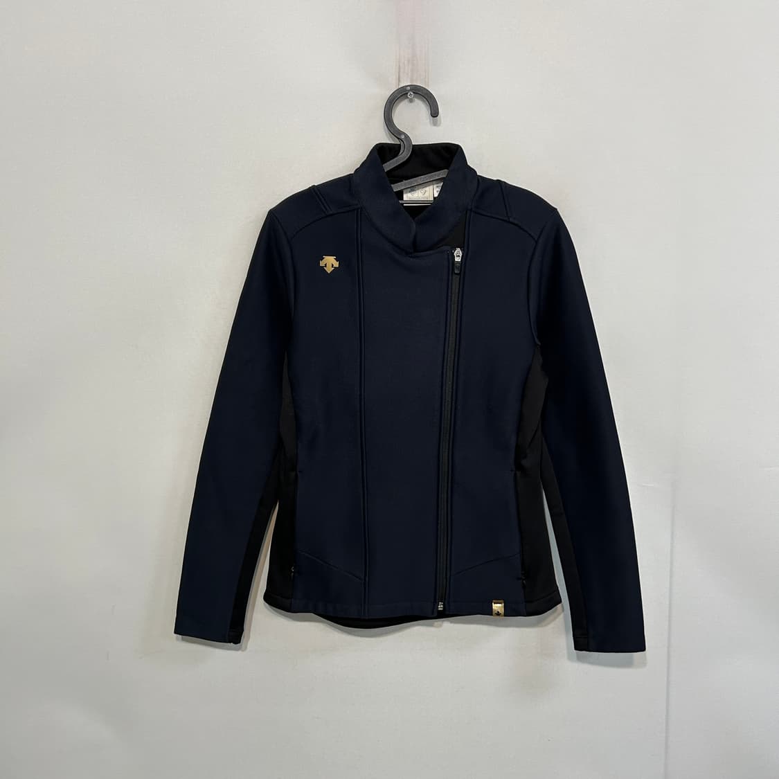 데상트 여성 기모 집업 90 상품이미지1