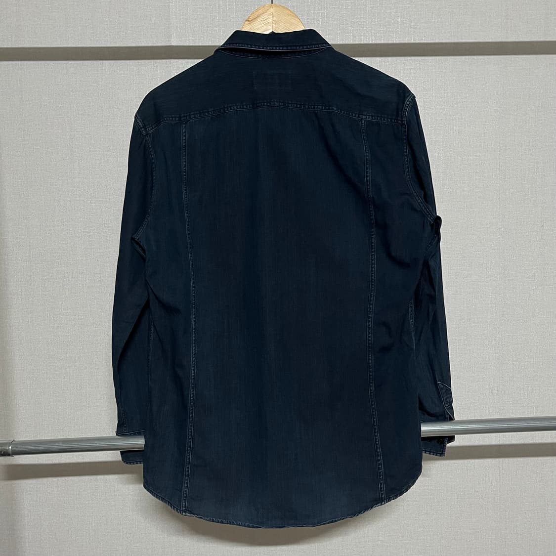 솔리드옴므 워싱 데님 셔츠 상품이미지2