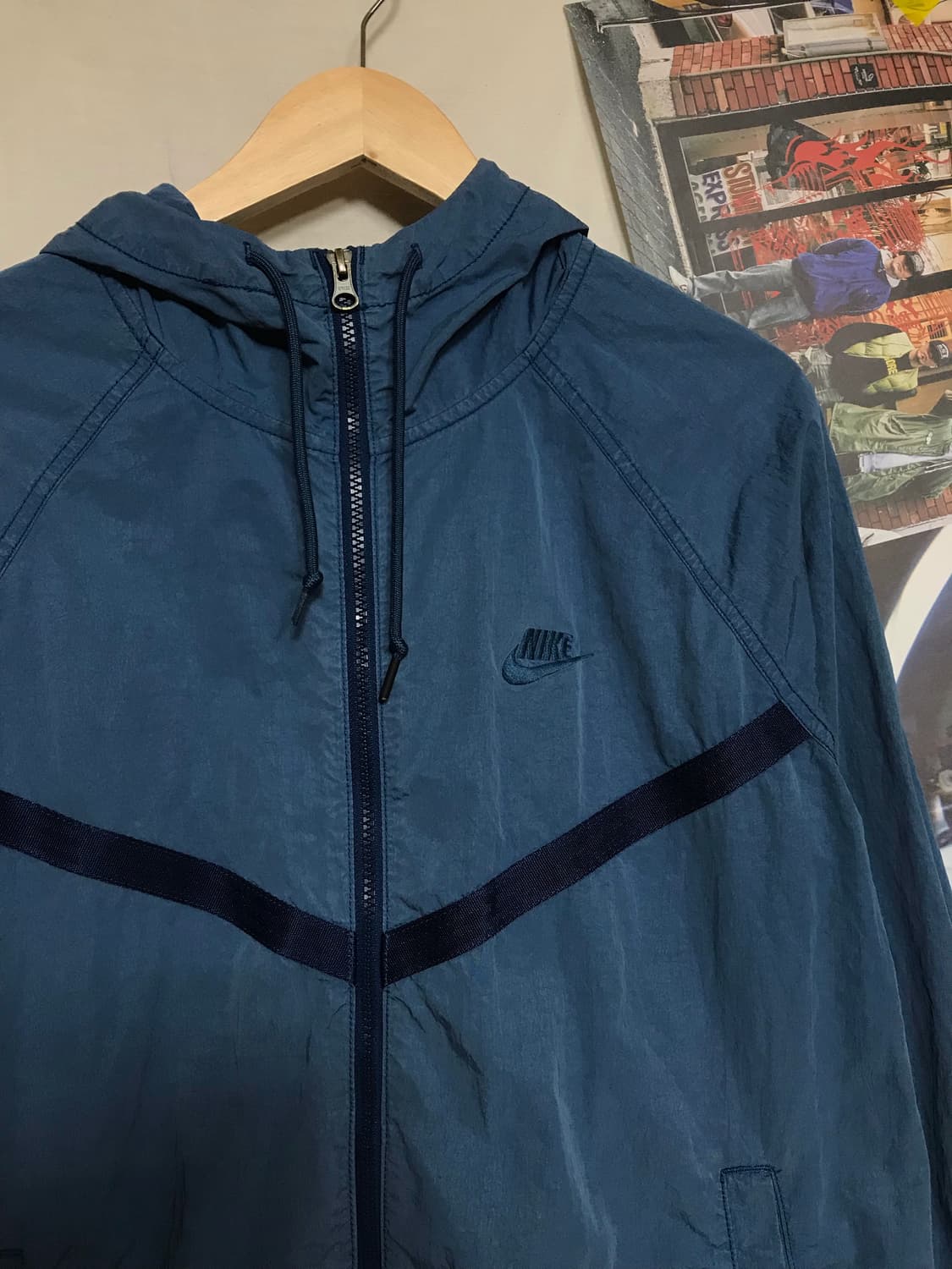 나이키 풀집업 윈드러너 바람막이 스톤맛 L 상품이미지3