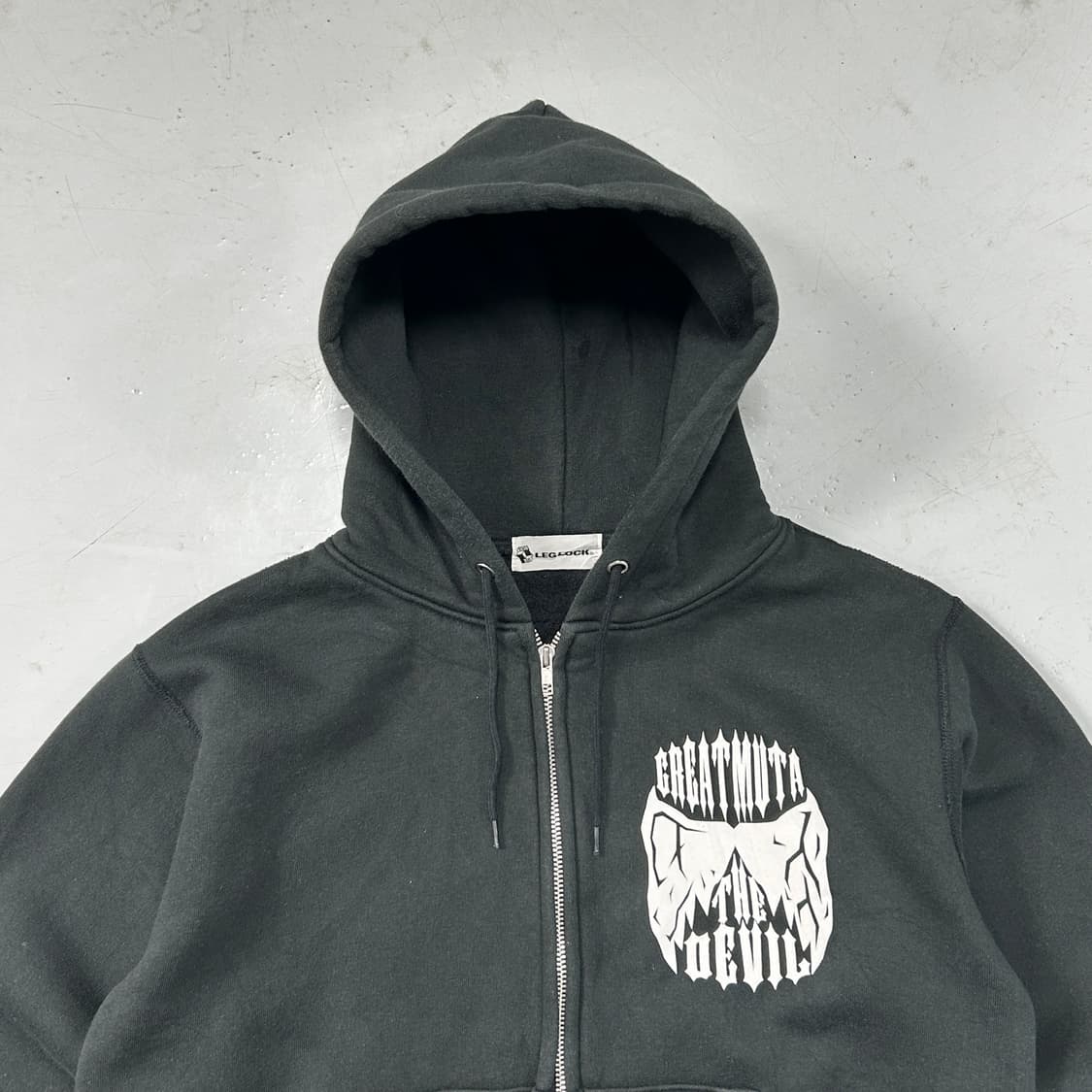 WWE 무토 케이지 데빌 후드집업 상품이미지4