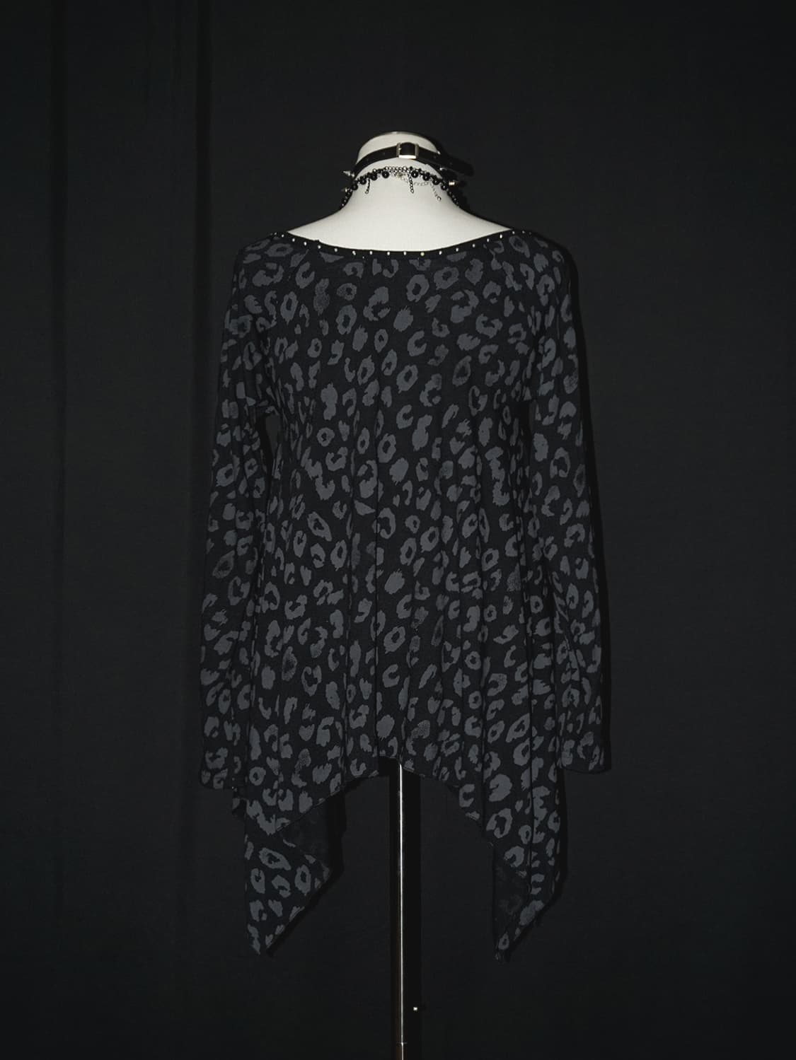 (chuxxx) neck rhinestone long sleeve  상품이미지6