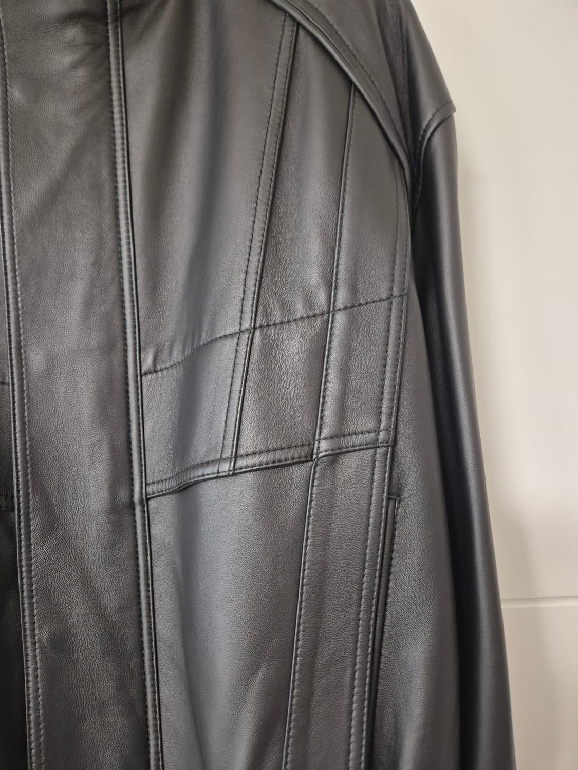 준지 24fw 279 하이넥 레더 블루종 46 상품이미지3