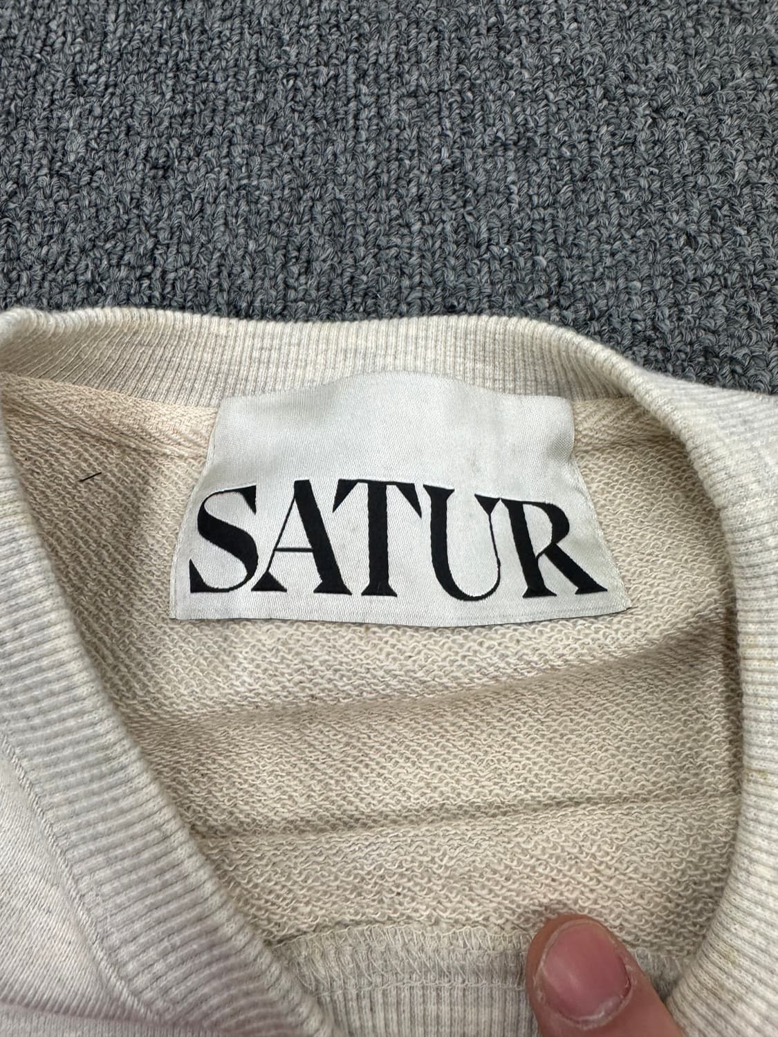 M)SATUR 빈티지 호텔 프린팅 스웻셔츠 상품이미지4