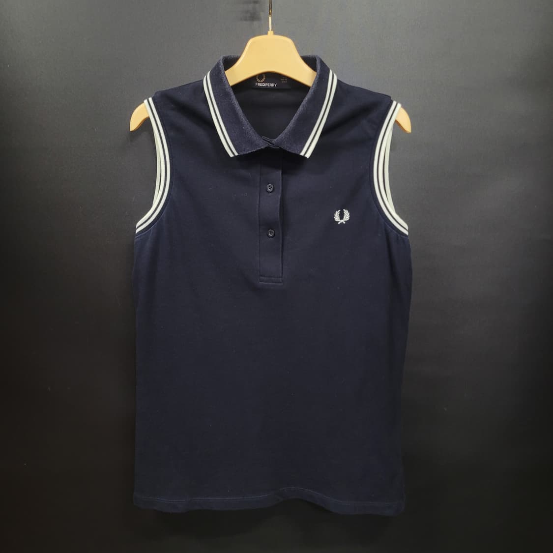 Fred Perry 프레드페리 빈티지 자수로고 슬리브리스 나시 셔츠 상품이미지8