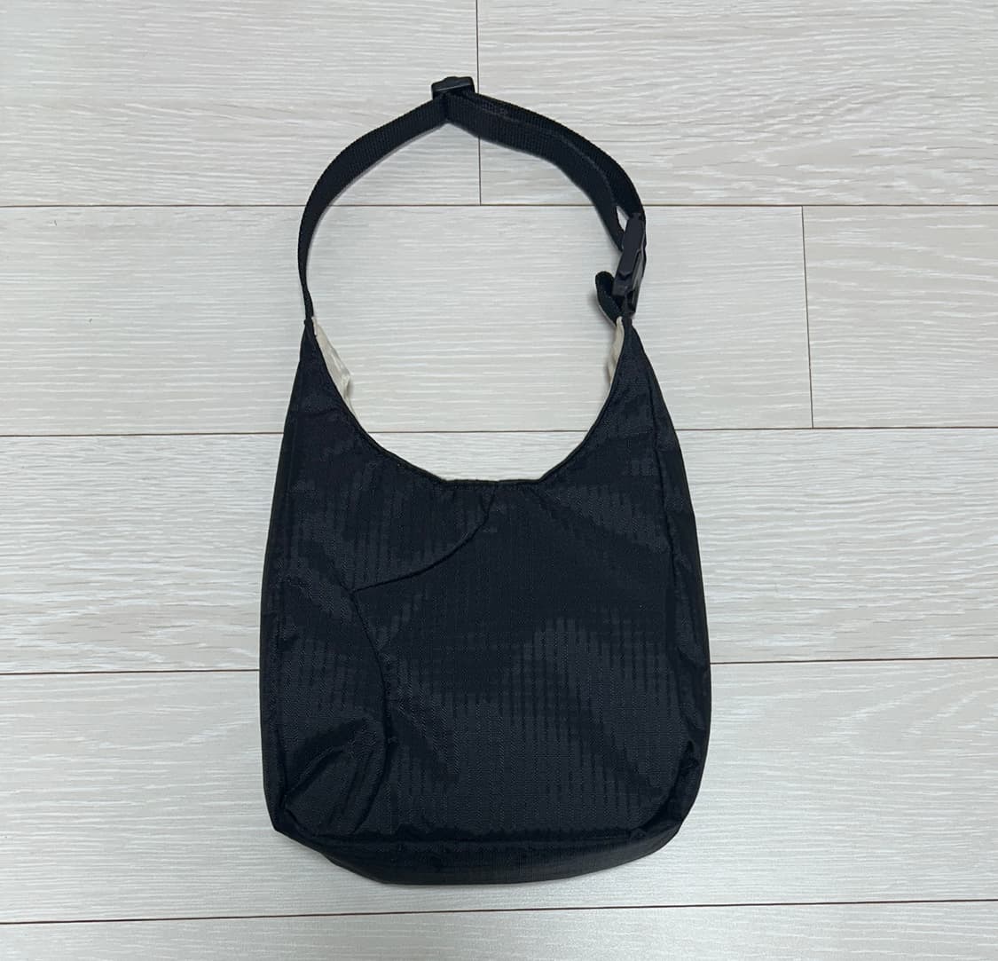 헌터X유시몰 미니 호보백 블랙 검정 정품 상품이미지2