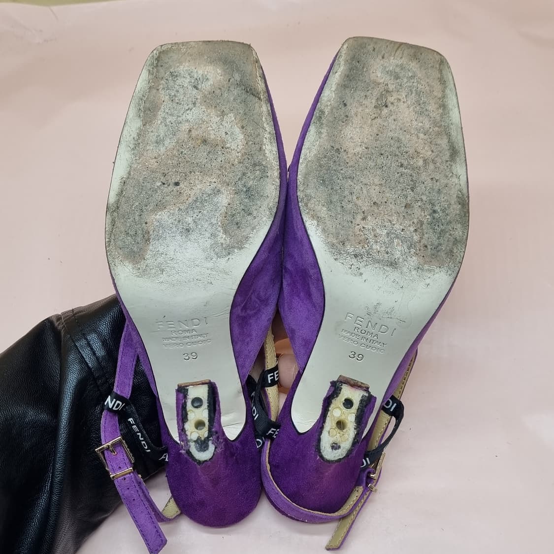 펜디 스웨이드 펌프스슬링백 245-250 굽10 상품이미지3