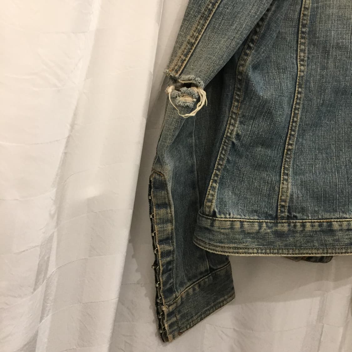 Dolce&Gabbana 워싱 디스트로이드 바이커 데님 자켓 상품이미지4